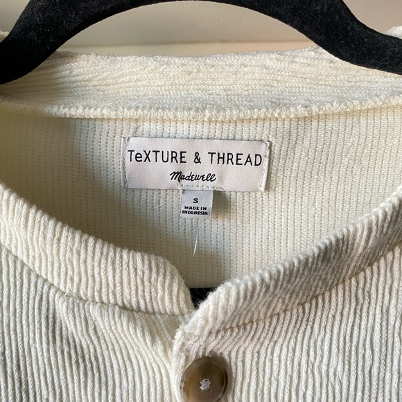 Texture & Thread | Off White Textured Seamed Henley Top - Picture 10 of 11